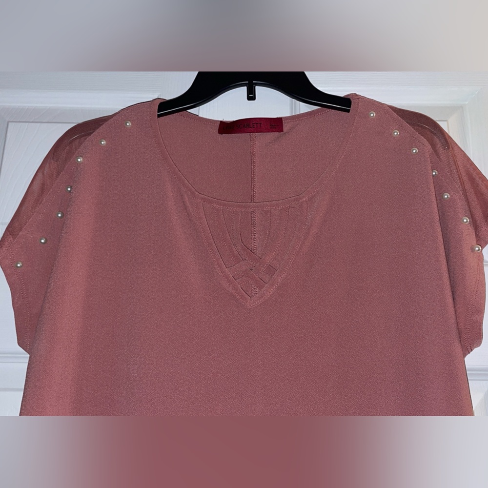 Pink blouse - Picture 2 of 7